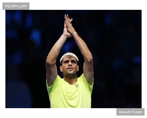 阿尔卡拉斯总决赛小组赛逆转弗里茨，展现顽强斗志