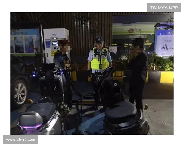 成都兴起夜间骑行潮，警方提示需配备反光装备保障安全